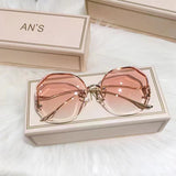 Sunglasses female ins new round face Korean fashion boundless sunglasses driving catwalk sunglasses UV protection