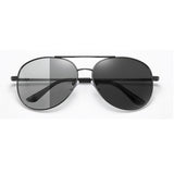2022 men's photosensitive automatic color-changing polarized sunglasses driving sunglasses driver driving toad mirror 3028