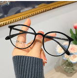 2022 new literary and artistic retro plain mirror can be equipped with myopia glasses frame Xiaohongshu hot style plain glasses for women