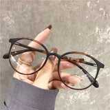 2022 new literary and artistic retro plain mirror can be equipped with myopia glasses frame Xiaohongshu hot style plain glasses for women