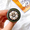 Gold wire bracket - no. 11 pearl flower - black