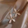 M362 [rhinestone five-petal flower]
