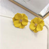 Flat flower yellow