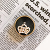 Gold ring stand - pearl crown no. 3 - black