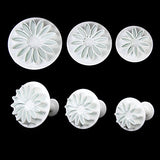 Generic Set of 33pcs Sugarcraft Cake Decorating Fondant Icing Cutter Plunger ...-14010263MG