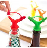 SYGA 2Pcs Double Bottle Mouth Stopper Soy Sauce Wine Nozzle Liquid Guiding Device Random Color
