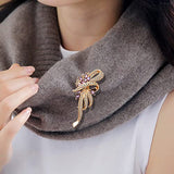 SYGA Brooch Pin Fashion Crystal Rhinestone Jewellery Pin Vintage Accessories Decoration Clothing Bouquet Brooches for Bridal Women Girl