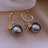 Silver-gray color-preserving gold