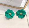 Flat flower green