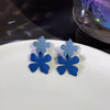 E2844 contrasting color flowers - silver needle