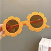 Yellow frame tea / brown