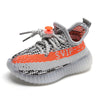Light grey / the inner length of the 21 size shoes is about 13.5cm