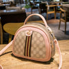 Letter pink