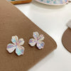 462 stud earrings