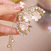 M38 fan-shaped white flower tassel