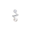 One platinum star pearl earring on right ear / copper (with earplugs)