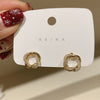 Color-preserving gold without pearls