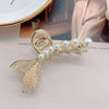 Pearl fishtail clip