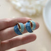 M1473 [blue earrings]