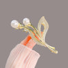 L46 large pearl diamond leaf