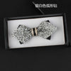 Pointed silver white curved diamond gift box