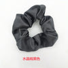 Crystal satin circle black