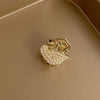 Swan pearl clip